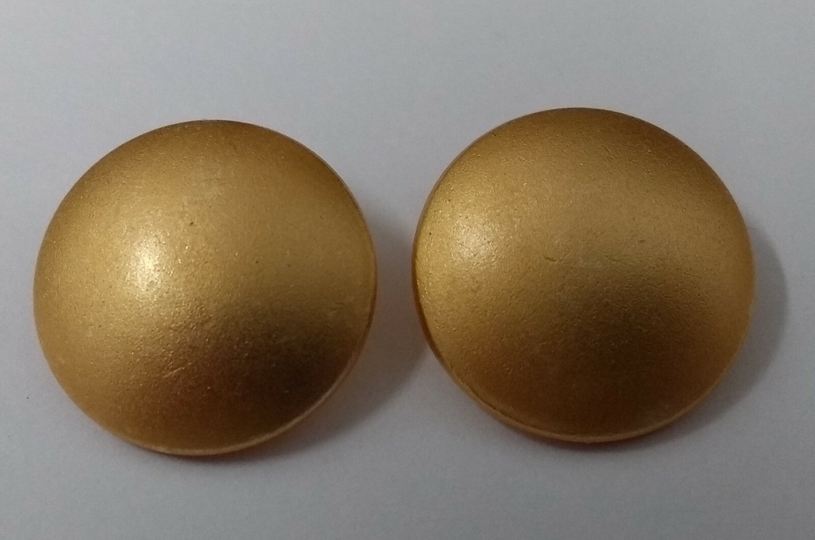 Genuine Issue Open Back Half Ball Dome Dress Buttons 31L NEW