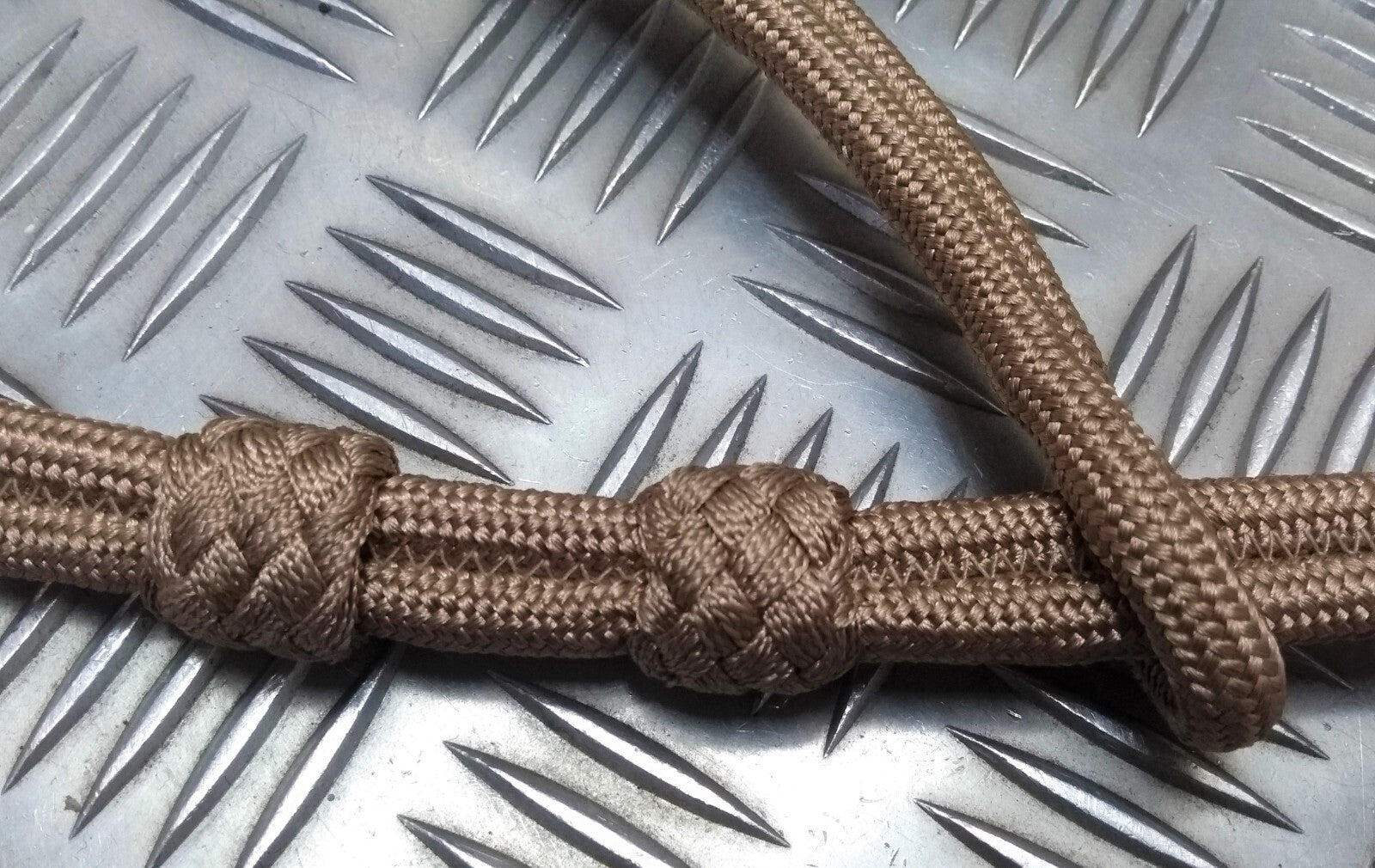 Oman Issue Officers Lanyard Cord For Ceremonial & Parade Duties Silver Khaki