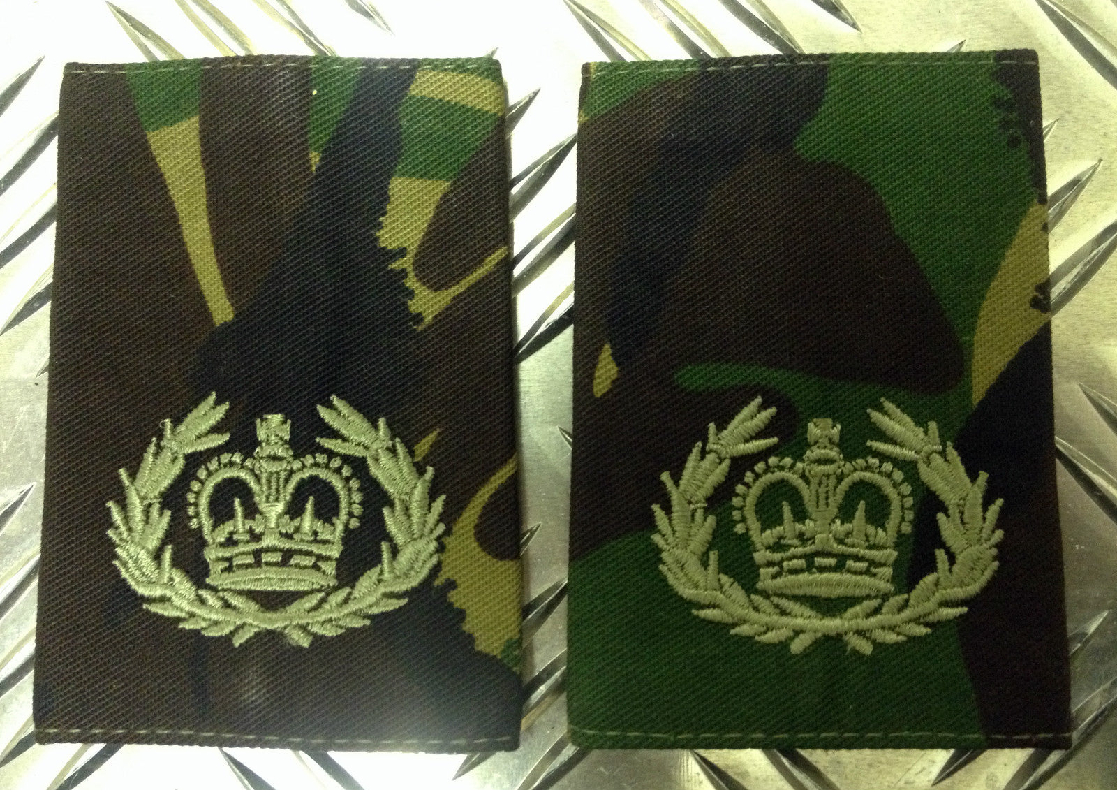 Genuine British Army Woodland Camouflage RQMS QMSI Rank Slide / Epaulettes - NEW