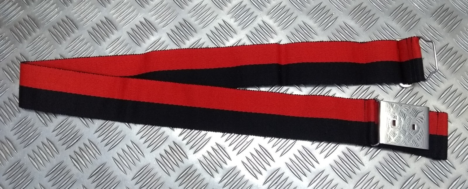 Two Tone Stable Belt Red & Black 62mm With Chrome Plate Buckle No 44"