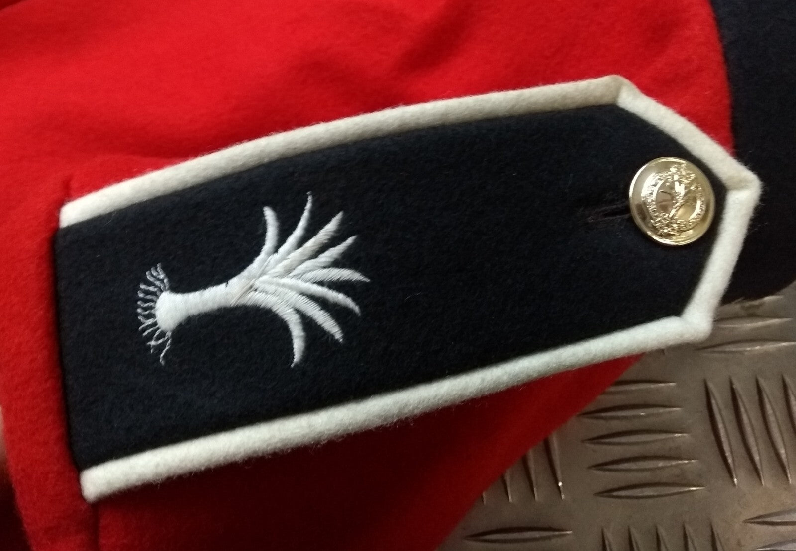 Welsh Guards Red Tunic Ceremonial British Army RHQ 1st Battalion Cymru am Byth