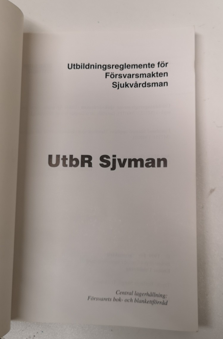Training regulations for the Swedish Armed Forces Medical Officer 1999 booklet
