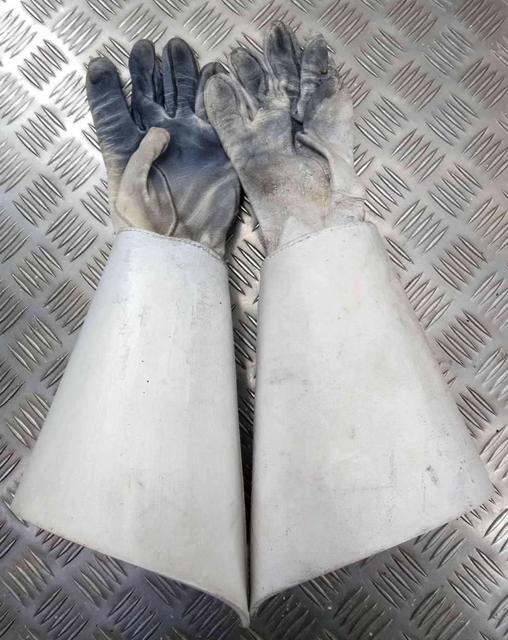 British Army Household Cavalry White Leather Gauntlet Parade Gloves Size 9
