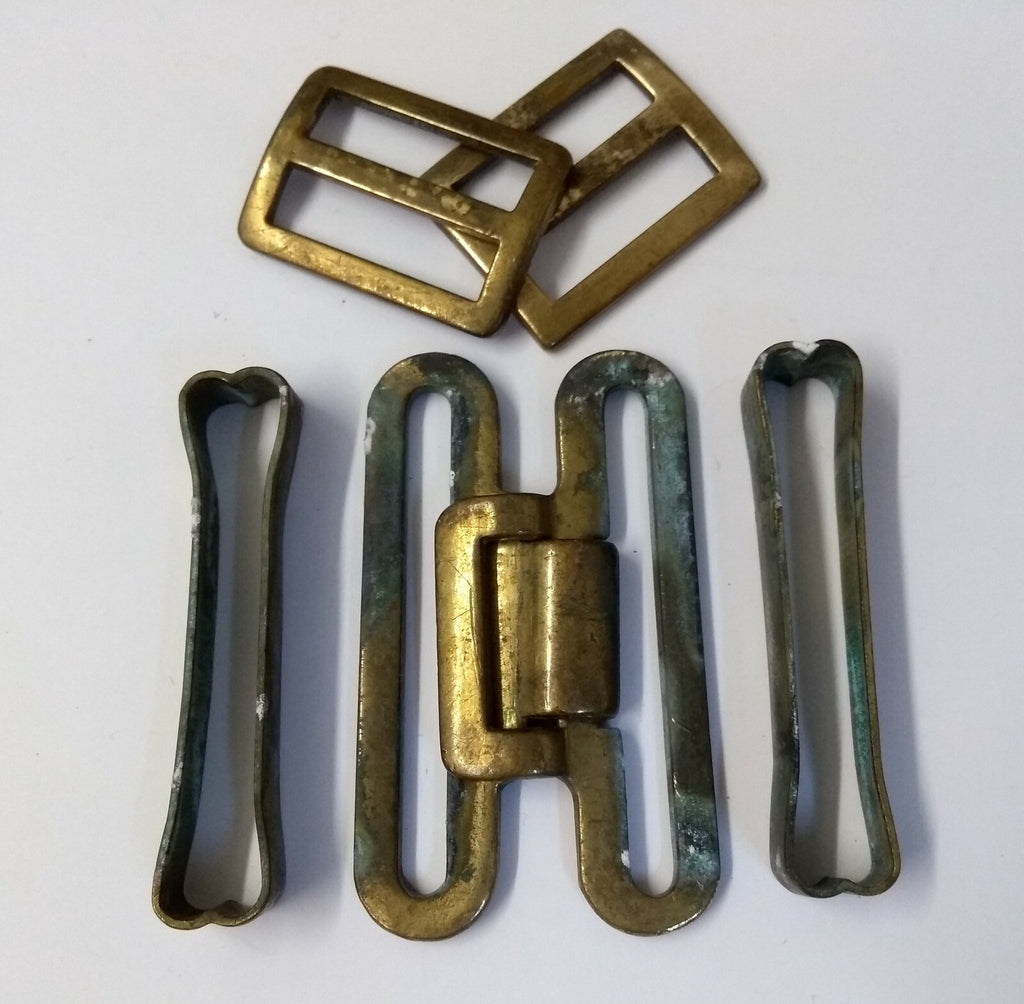 6 Piece WW2 British Issue 1937 Pattern Web Belt Buckle Set 37' Brass
