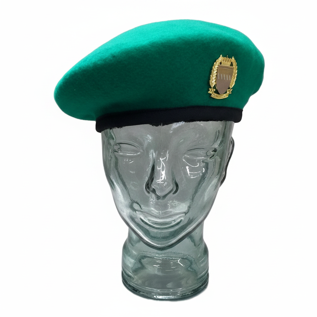 Green Beret Bahrain Shield Badge Made by Hodson of London Sizes 7 7¼ 7½