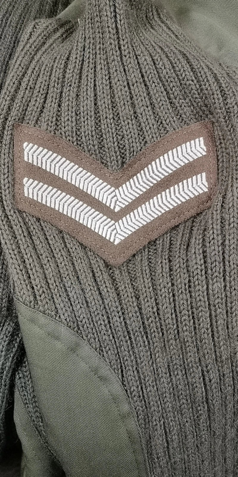 Green Crew Neck Pullover Commando Jumper with Sewn Badges British Army Issued