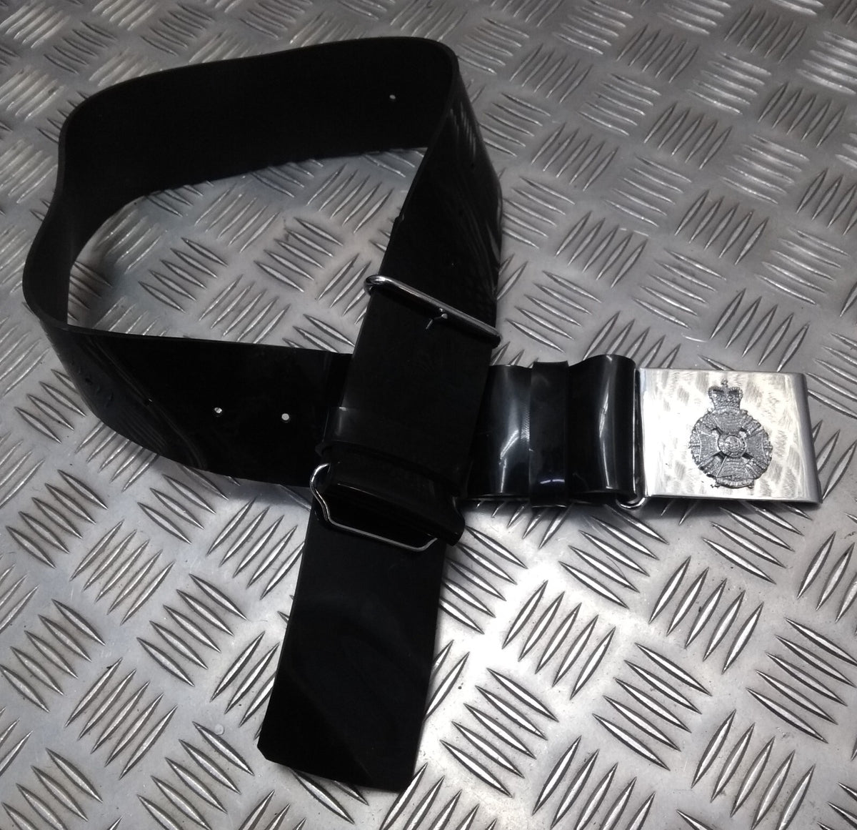 The Rifles Black PVC Parade Belt Chrome Insignia Plate Buckle Hi Sheen Old Pattern British Max 34"