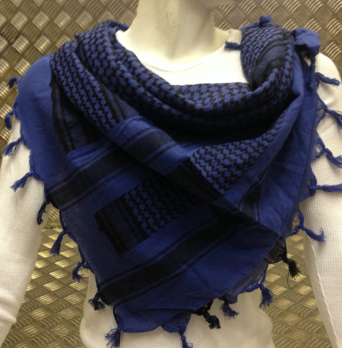 100% Cotton Shemagh, Arab Scarf, Pashmina, Wrap & Sarong.