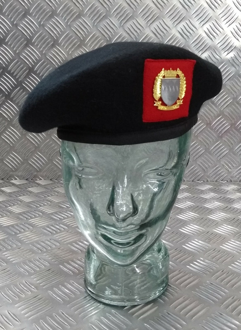 Black Wool Beret H&S with Red Badge Tab and Bahrain Badge Military Issue Size 60cm