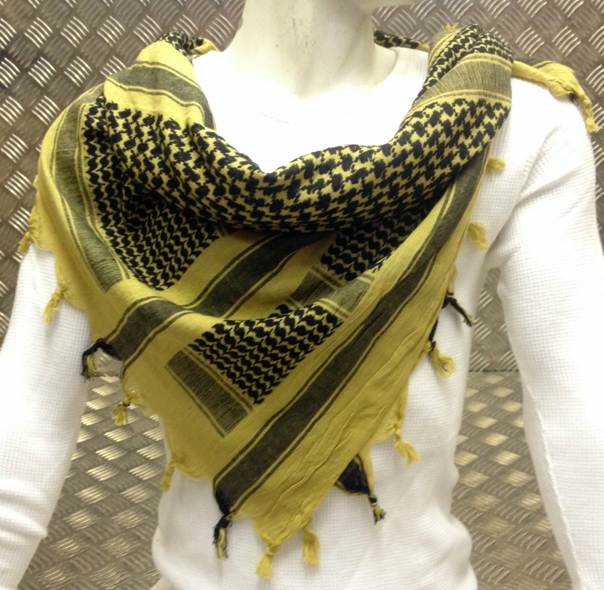 100% Cotton Shemagh, Arab Scarf, Pashmina, Wrap & Sarong.