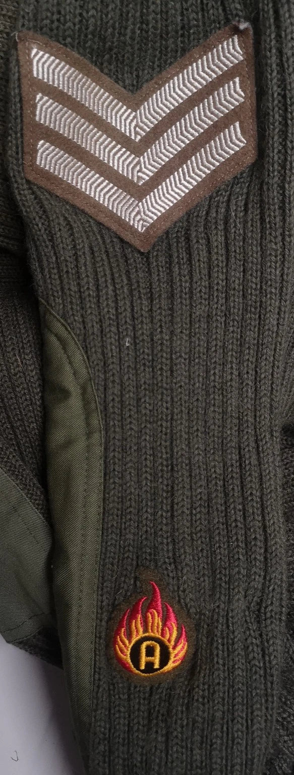 Green Crew Neck Pullover Commando Jumper with Sewn Badges British Army Issued