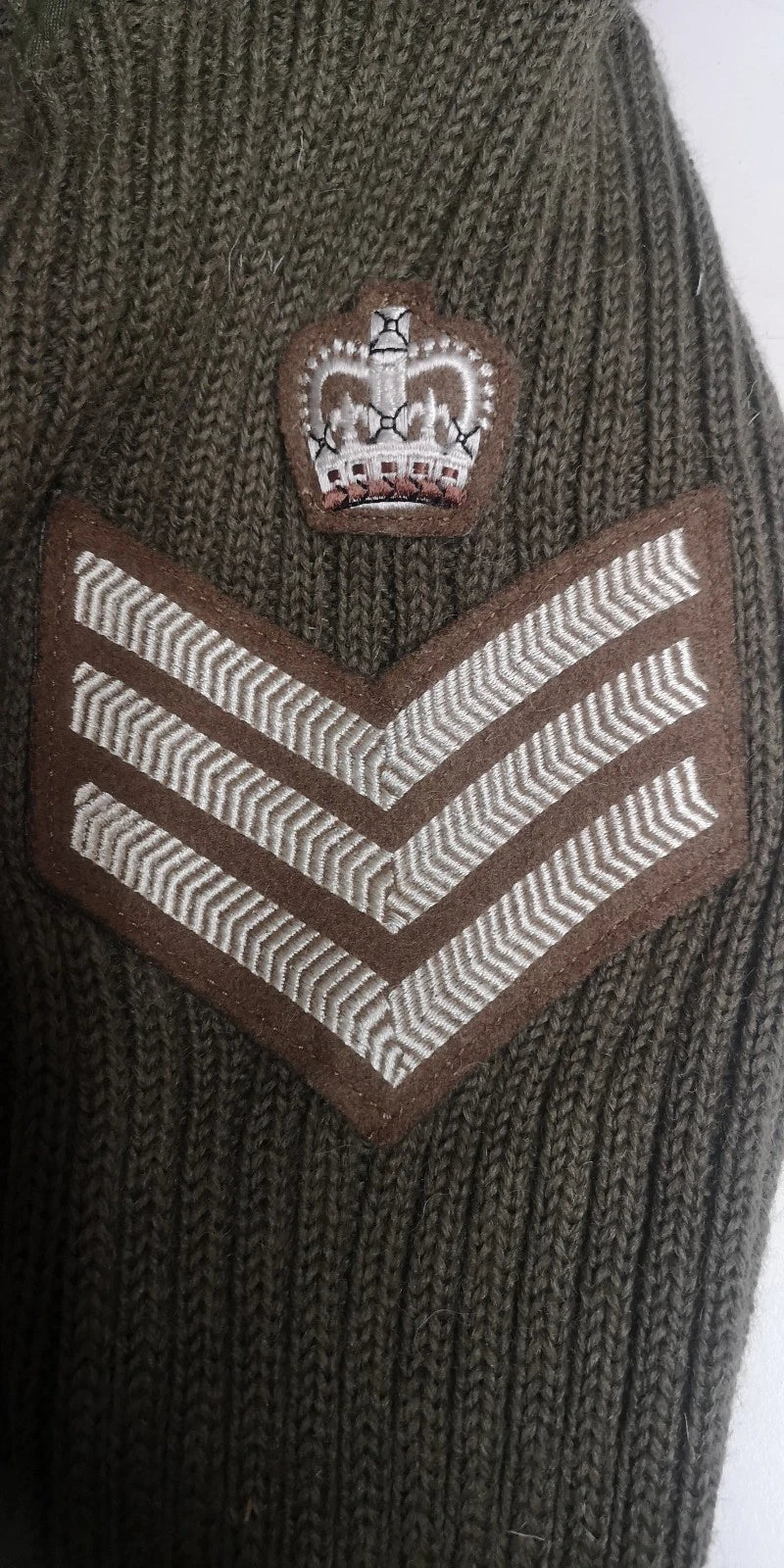 Green Crew Neck Pullover Commando Jumper with Sewn Badges British Army Issued