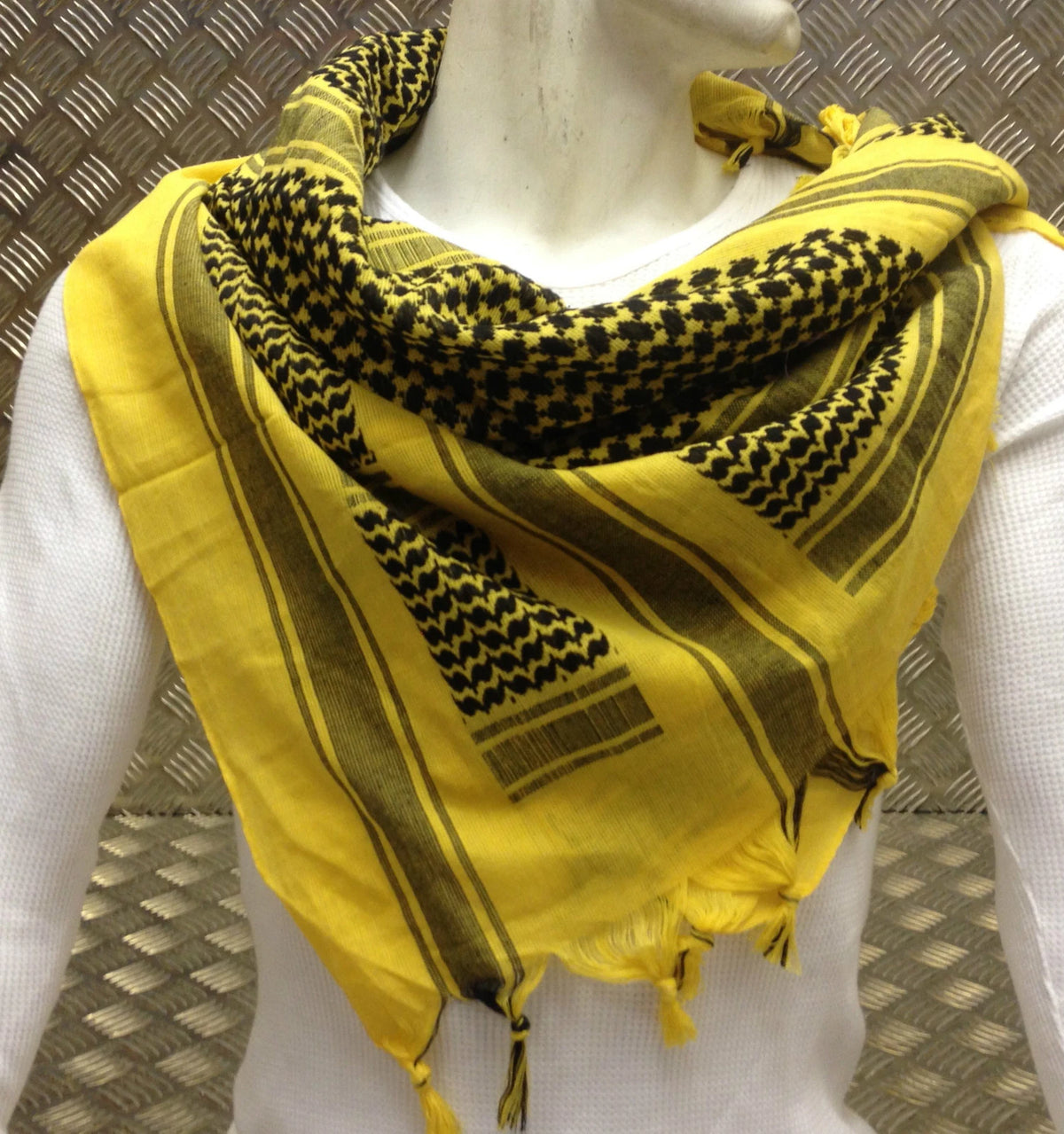 100% Cotton Shemagh, Arab Scarf, Pashmina, Wrap & Sarong.
