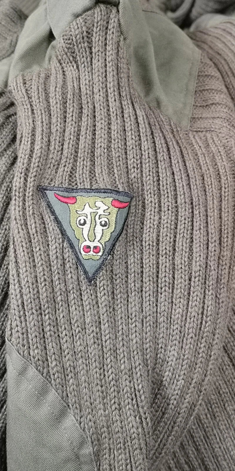 Green Crew Neck Pullover Commando Jumper with Sewn Badges British Army Issued