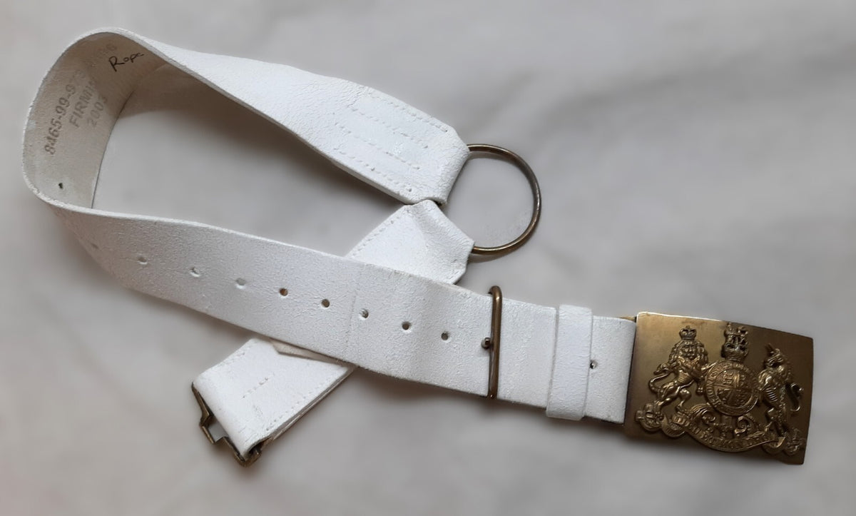 Royal Guards Buff Leather Belt with Large Coat of Arms Insignia Plate Buckle Adjustable Max 34" GST1144