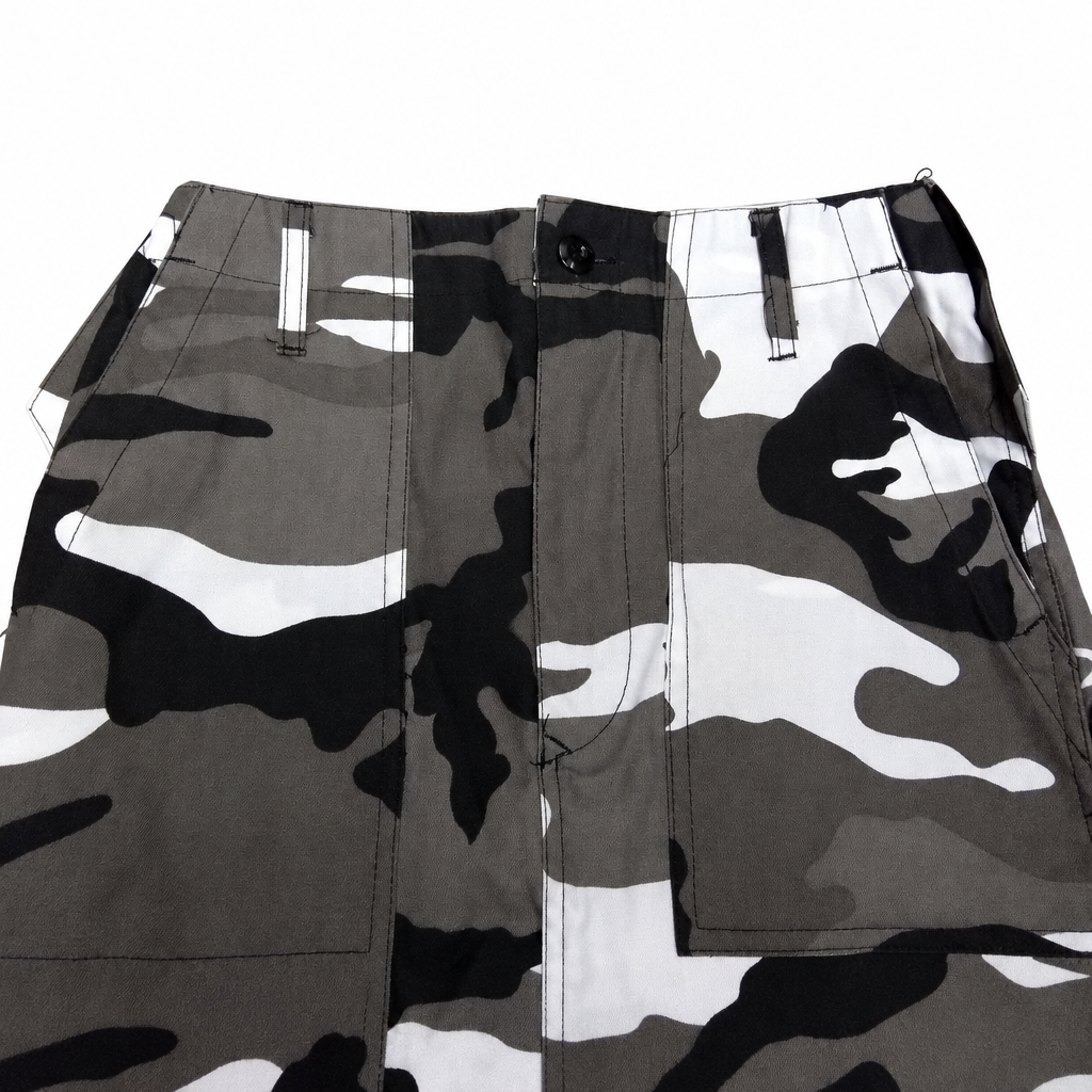 Skirt image 7, white background edit